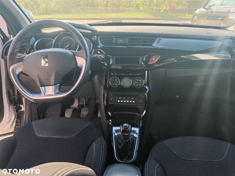 Citroën DS3 1.6 HDi SoChic - 8