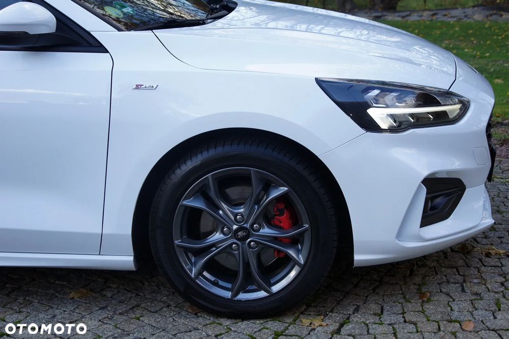 Ford Focus Turnier 1.5 EcoBlue Start-Stopp-System ST-LINE DESIGN - 10