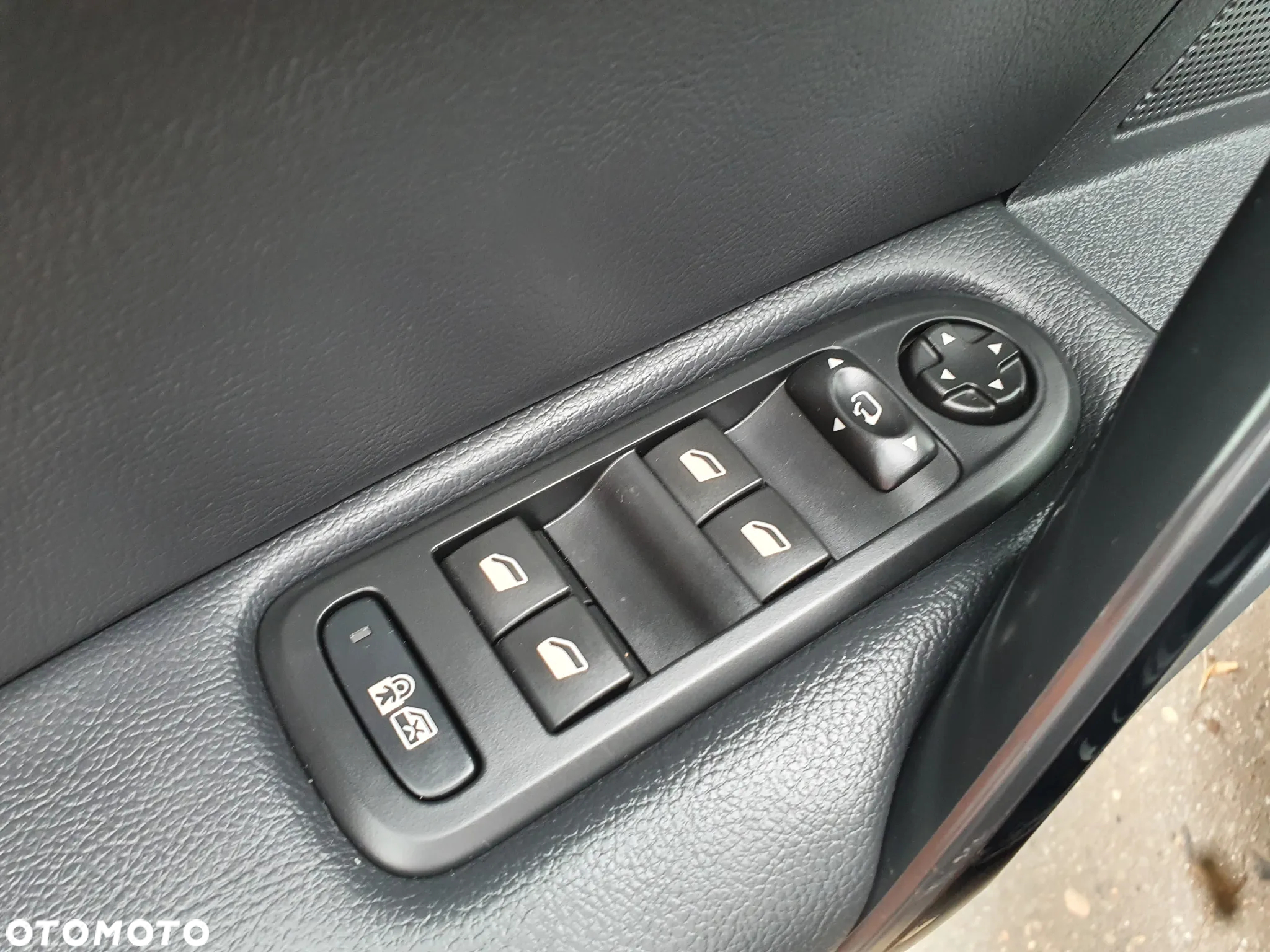 Peugeot 508 SW HDi FAP 140 Allure - 22