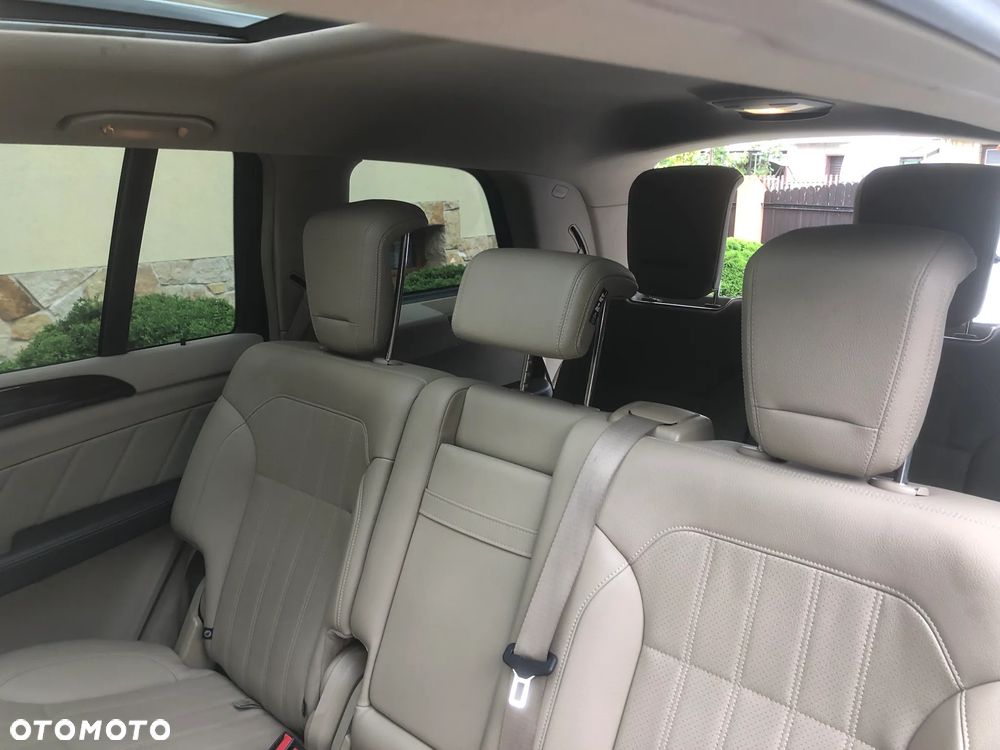 Mercedes-Benz GL 400 4Matic 7G-TRONIC - 34