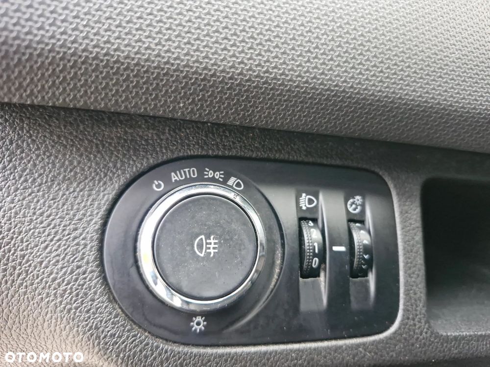 Opel Meriva - 18