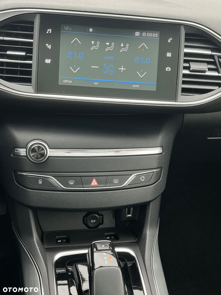 Peugeot 308 - 25