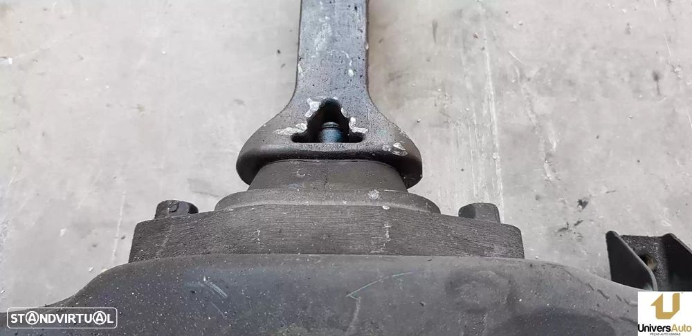 CHARRIOT FRONTAL KIA CARENS IV 2018 -62405A4650 - 2