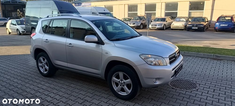 Toyota RAV4 2.0 4x4 Automatik Sol - 2