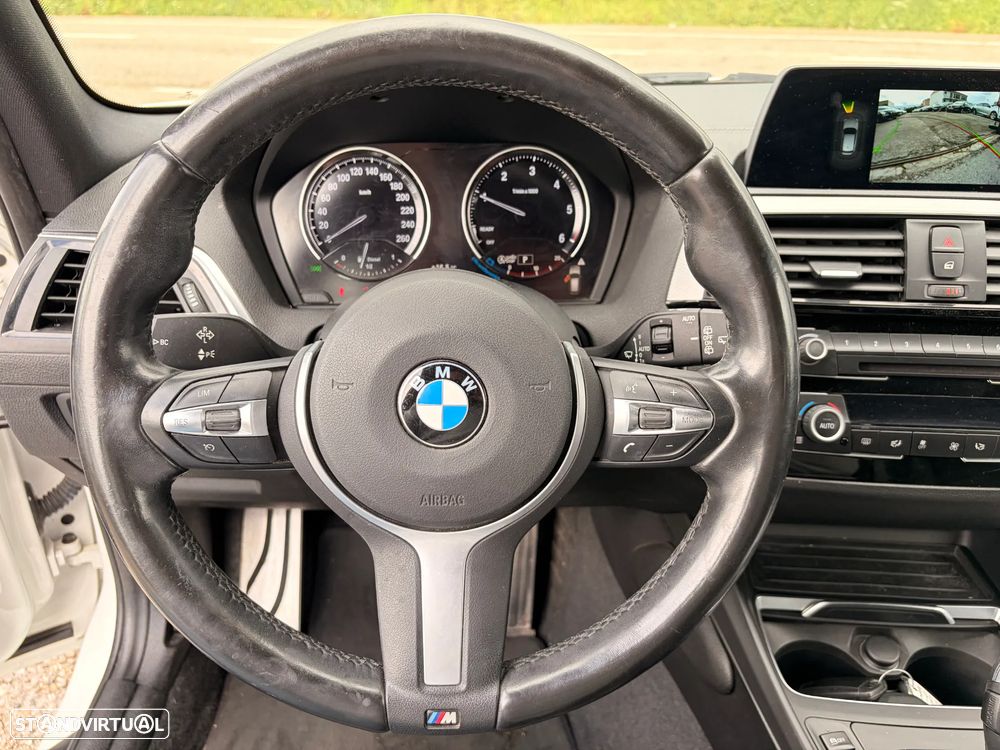 BMW 116 d Pack Desportivo M Auto - 11