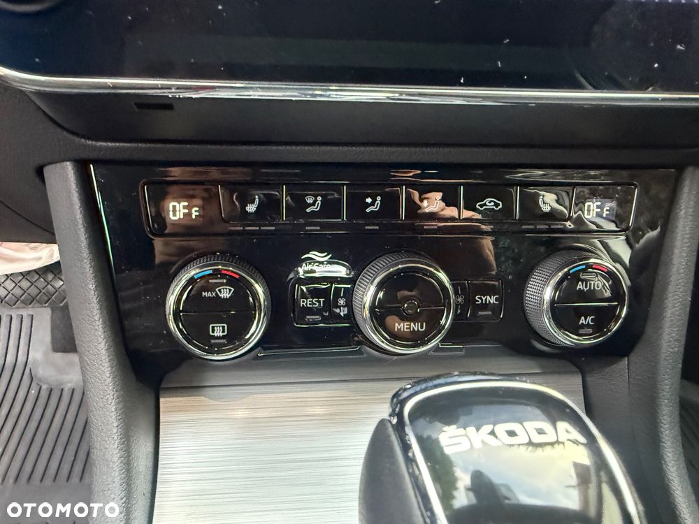 Skoda Superb 1.5 TSI Ambition DSG - 33