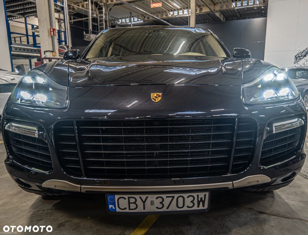 Porsche Cayenne - 7
