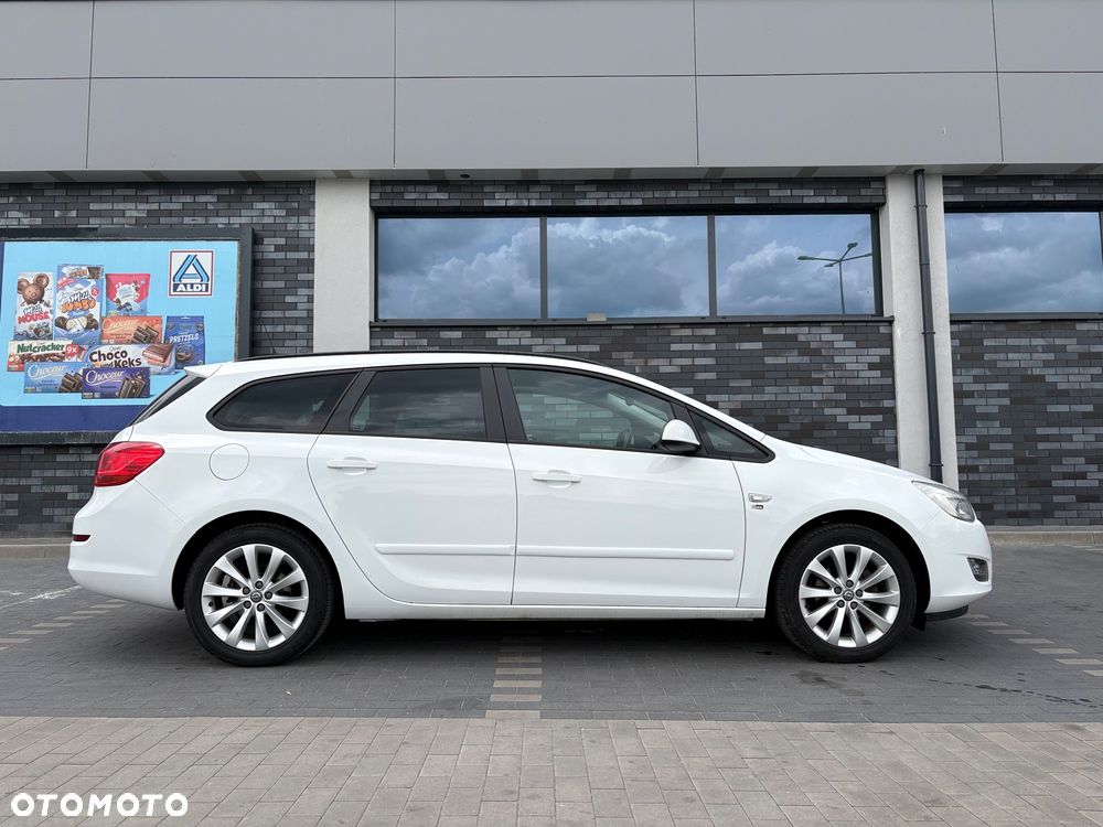 Opel Astra 1.4 150 Jahre - 3