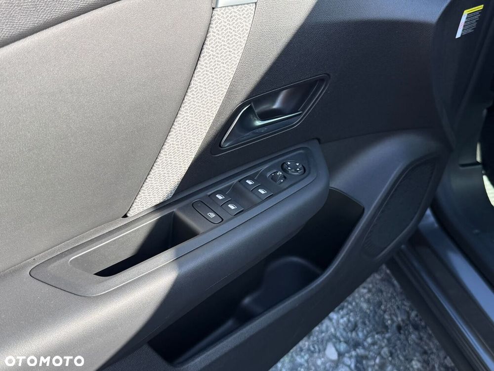 Citroën C4X 1.2 PureTech Plus S&S EAT8 - 26