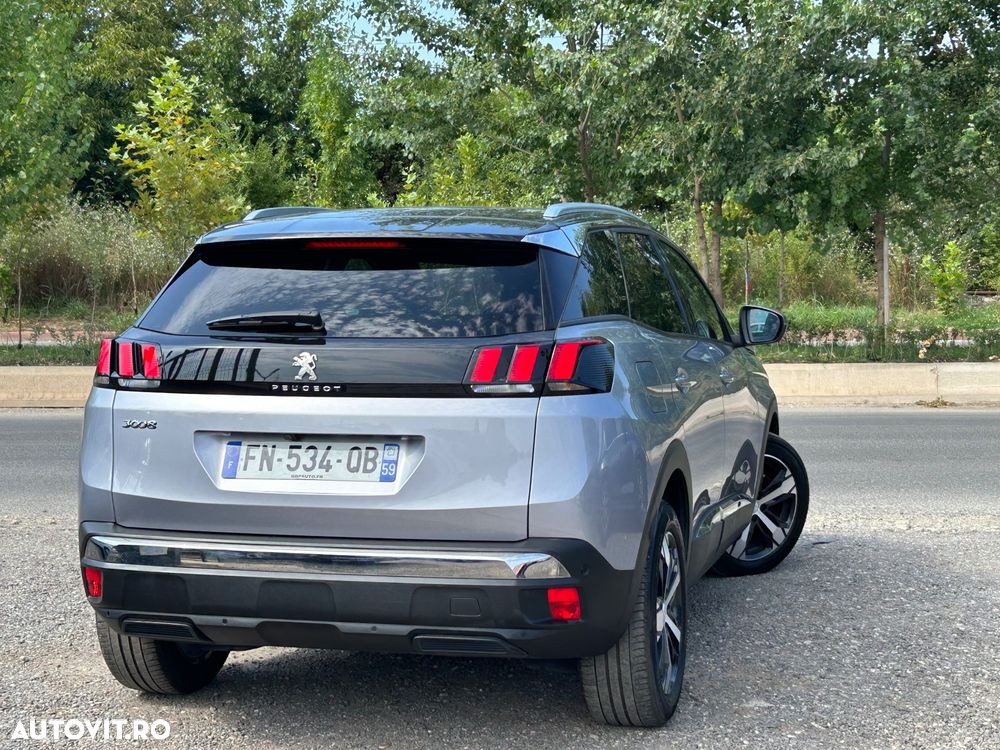 Peugeot 3008 PureTech 130 Stop & Start GPF EAT8 Allure - 4