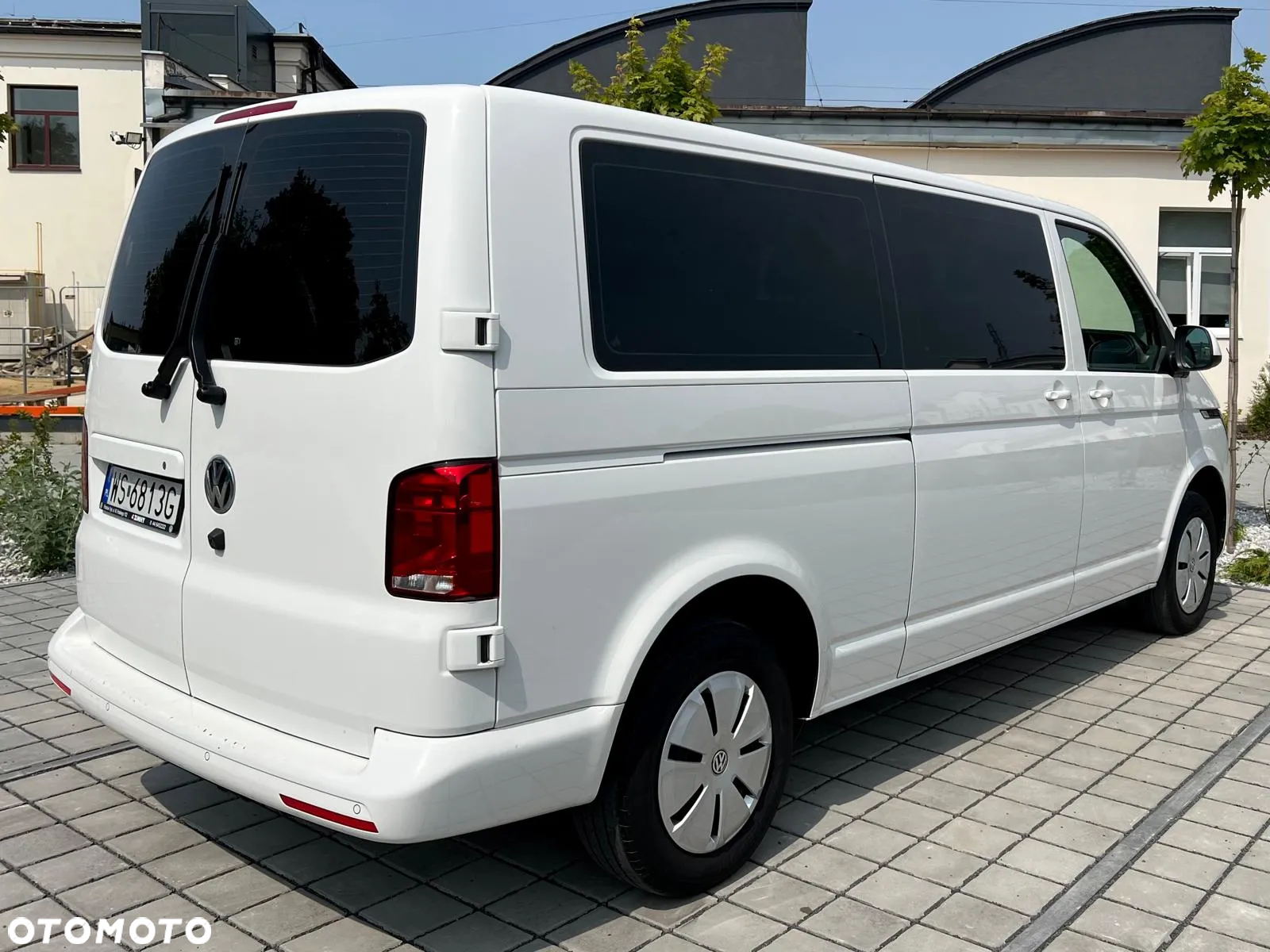 Volkswagen Caravelle 6.1 2.0 TDI L2 Trendline - 4