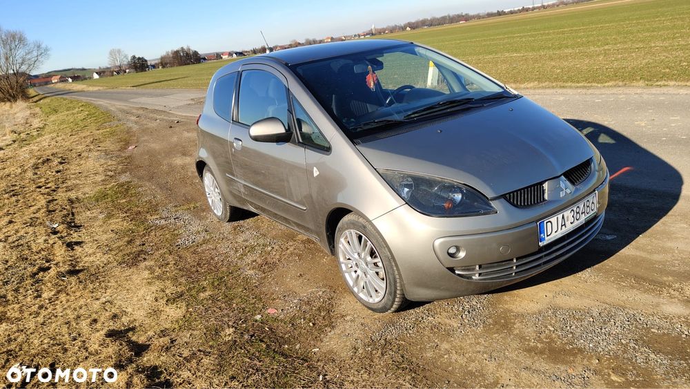 Mitsubishi Colt - 3