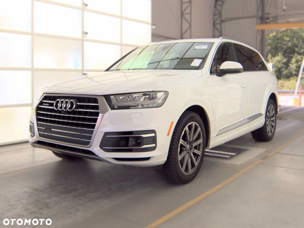 Audi Q7 - 1