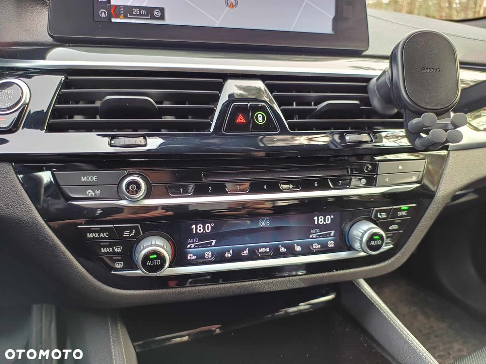 BMW Seria 5 530d xDrive M Sport sport - 13