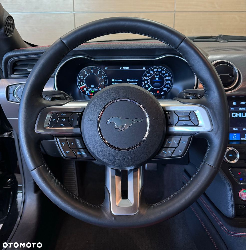 Ford Mustang - 12