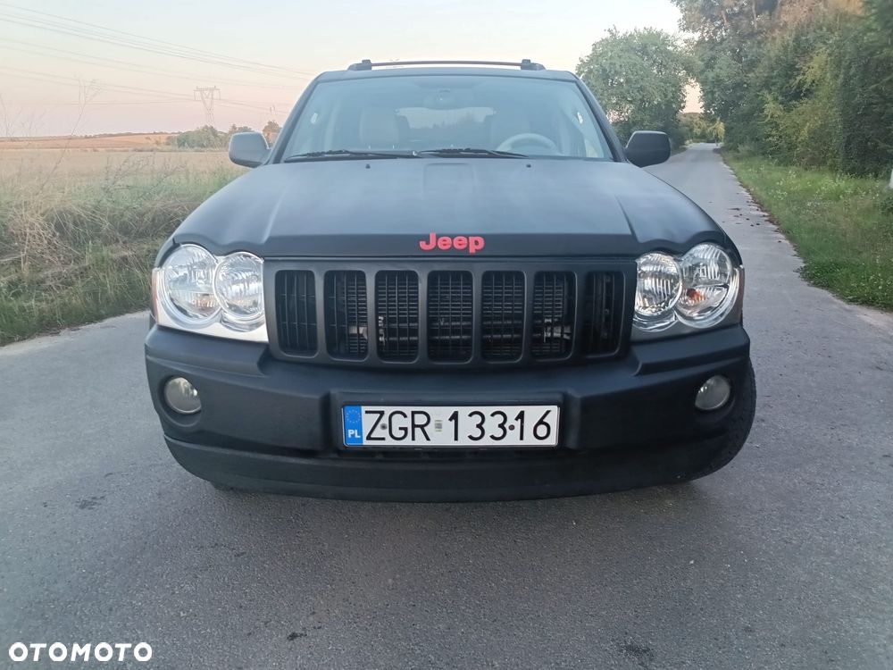 Jeep Grand Cherokee 2005 photo 2