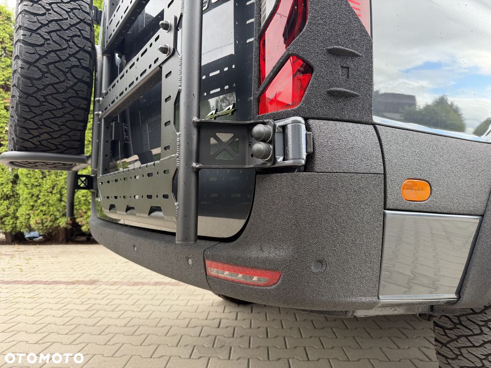 Mercedes-Benz Sprinter - 14