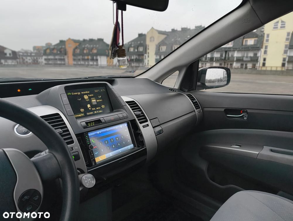 Toyota Prius - 15