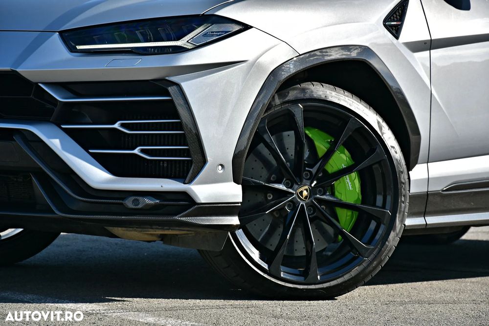 Lamborghini URUS Standard - 3
