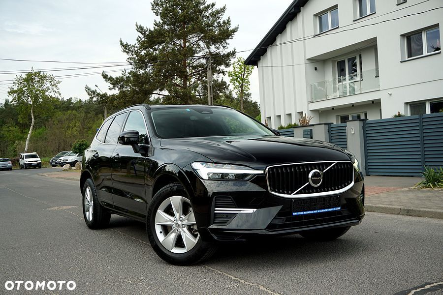 Volvo XC 60 B4 D AWD Geartronic Momentum Pro - 8