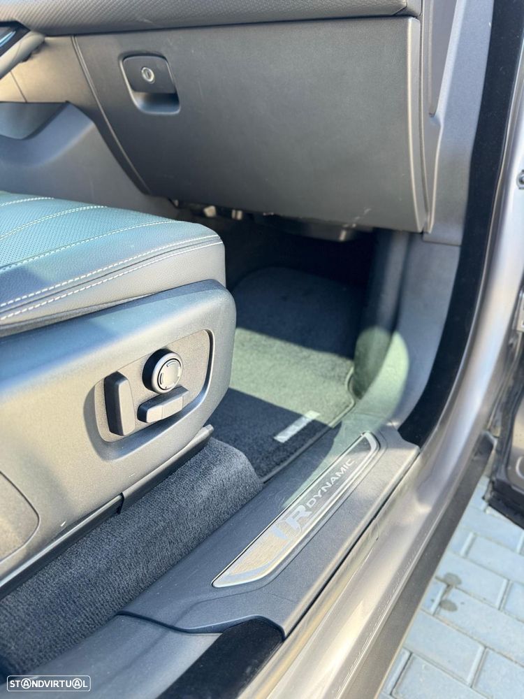 Land Rover Range Rover Velar 3.0 D R-Dynamic HSE - 30