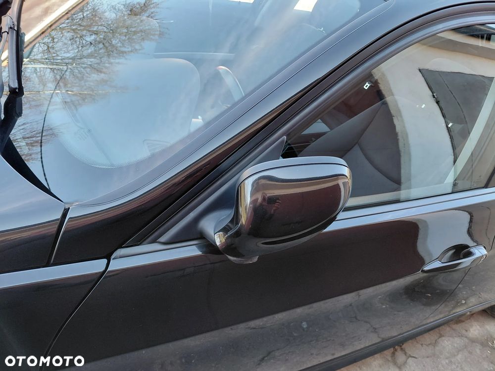 BMW Seria 3 320d DPF Edition Sport - 34