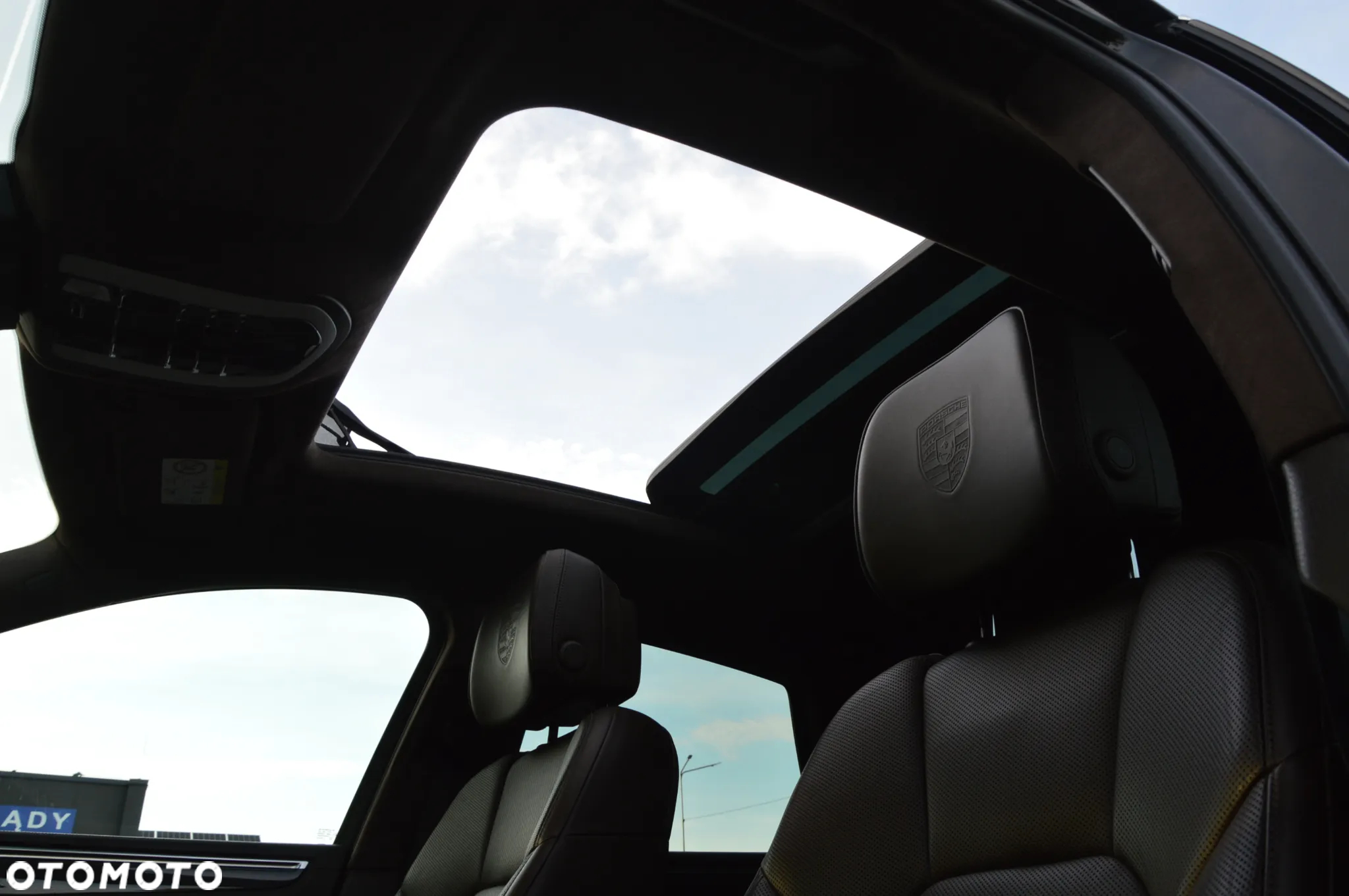 Porsche Macan S - 11