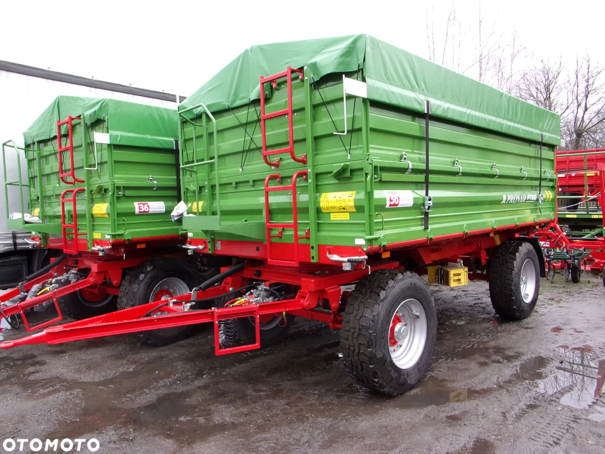 Pronar Przyczepa dwuosiowa PT612 - 12 ton wywrotka z trójstronnym wywrotem - 15