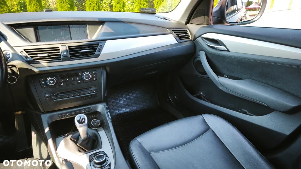 BMW X1 sDrive18d - 9