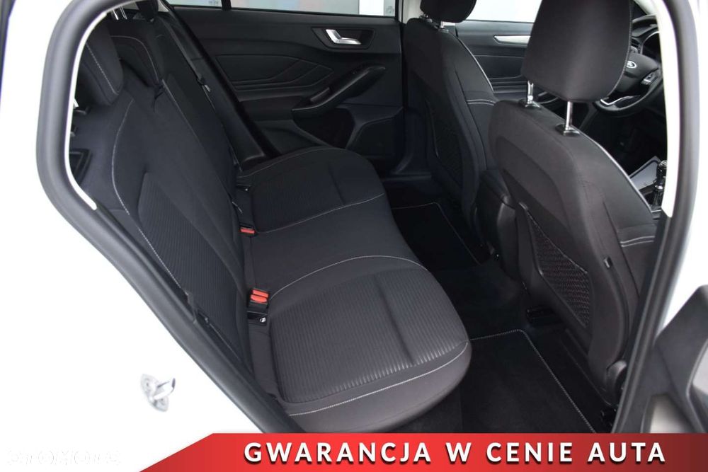 Ford Focus 1.0 EcoBoost Hybrid TITANIUM - 10