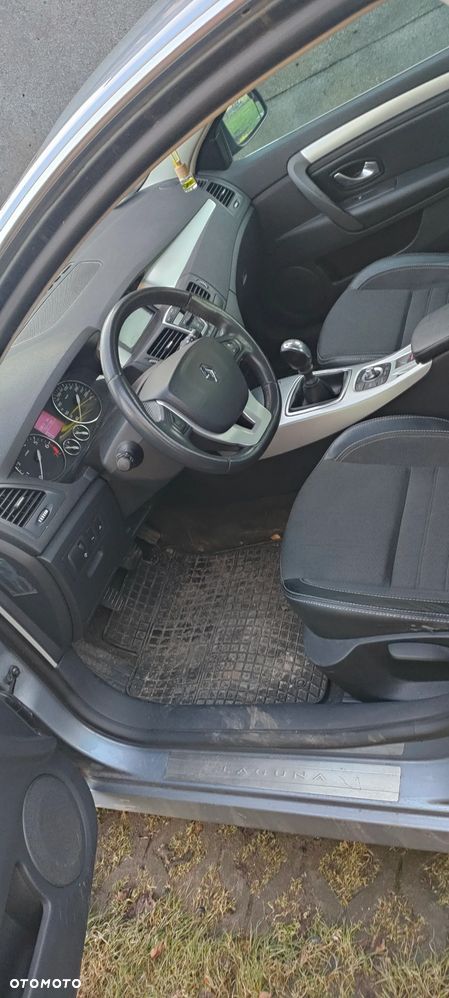 Renault Laguna - 9