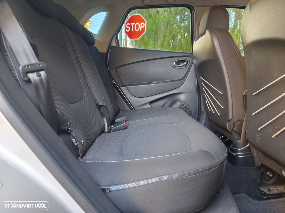 Renault Captur 1.5 dCi Exclusive - 6