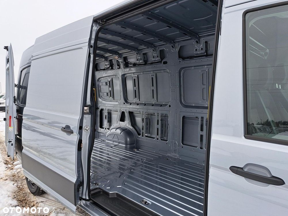 Volkswagen Crafter 35 furgon 140km 4490 - 19