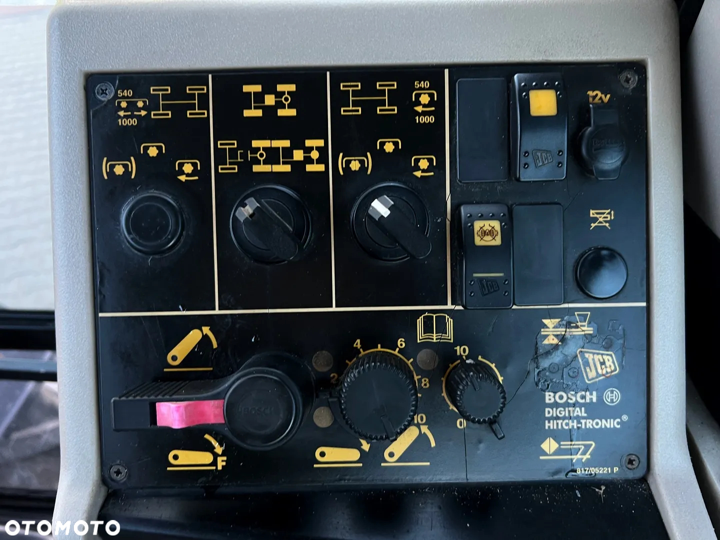 JCB FASTRAC 2135 - 12