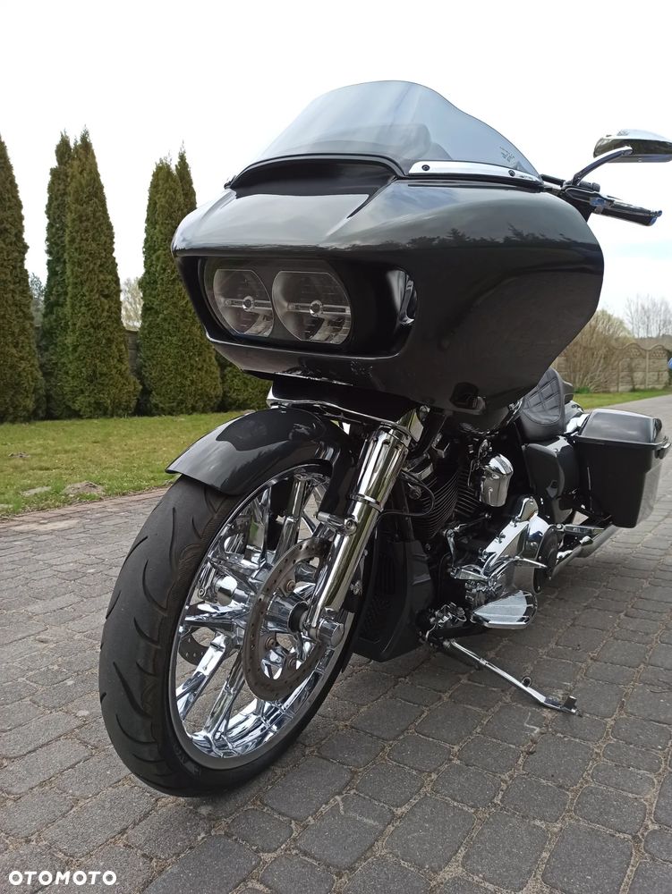Harley-Davidson Touring Road Glide - 17