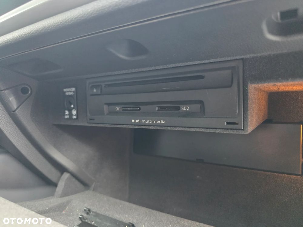 Audi A3 Sportback 2.0 TDI S tronic Ambition - 40