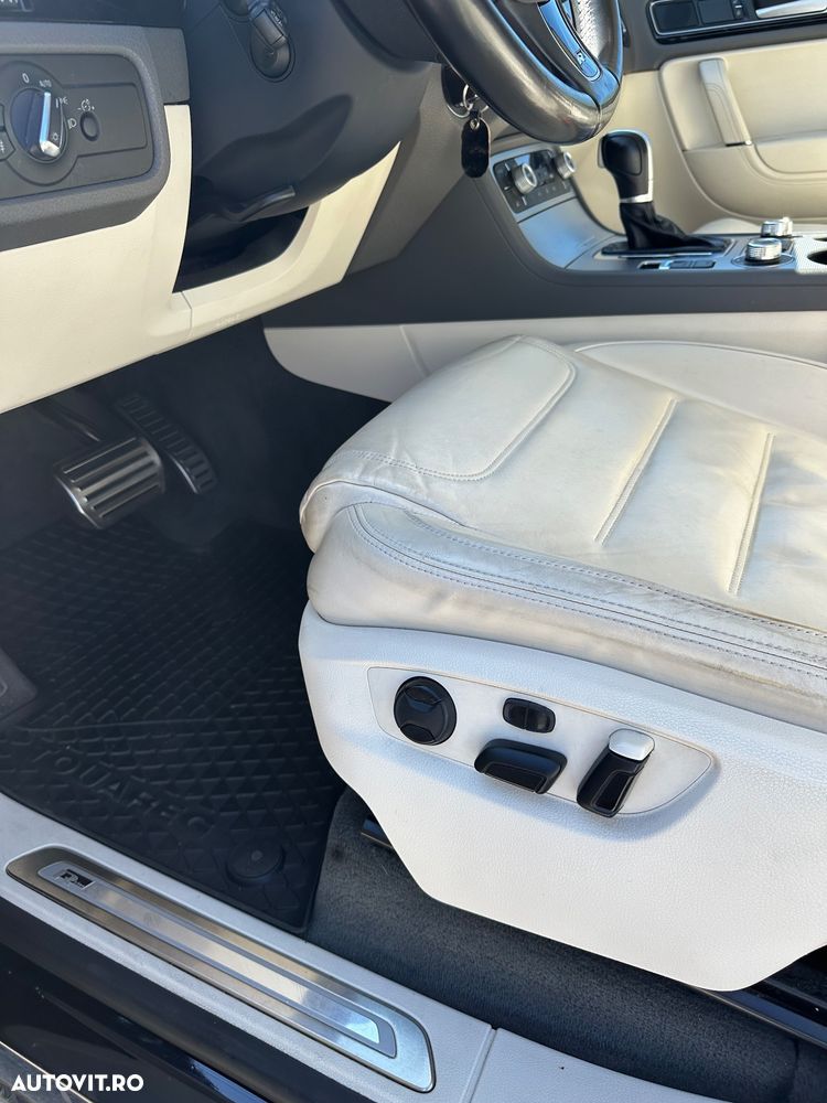 Volkswagen Touareg - 12