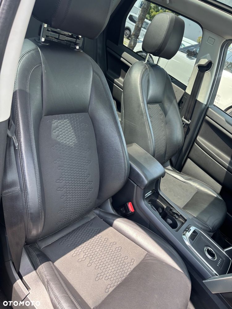 Land Rover Discovery Sport TD4 SE - 11