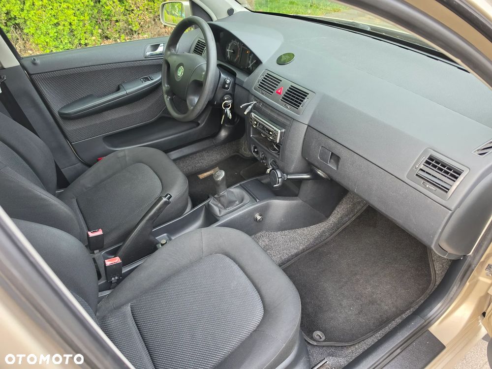 Skoda Fabia 1.4 16V Ice Classic - 5
