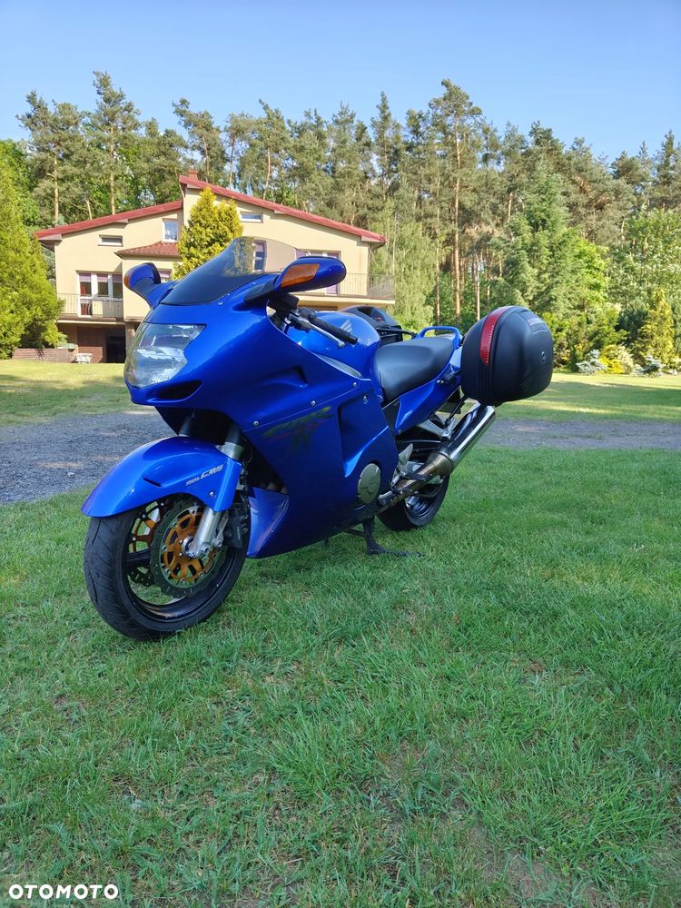 Honda CBR - 1