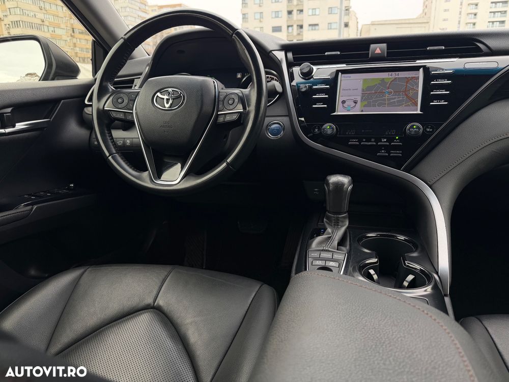 Toyota Camry 2.5 Dynamic - 13