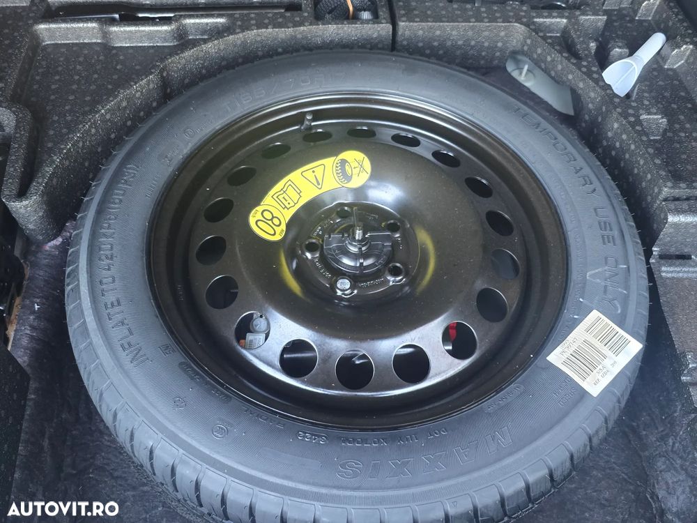 Ford Kuga 2.5 Duratec FHEV FWD Titanium - 18