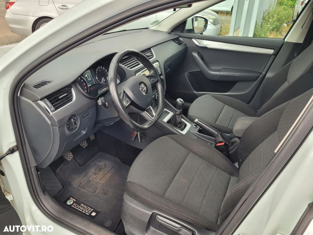 Skoda Octavia 1.6 TDI Ambition - 7