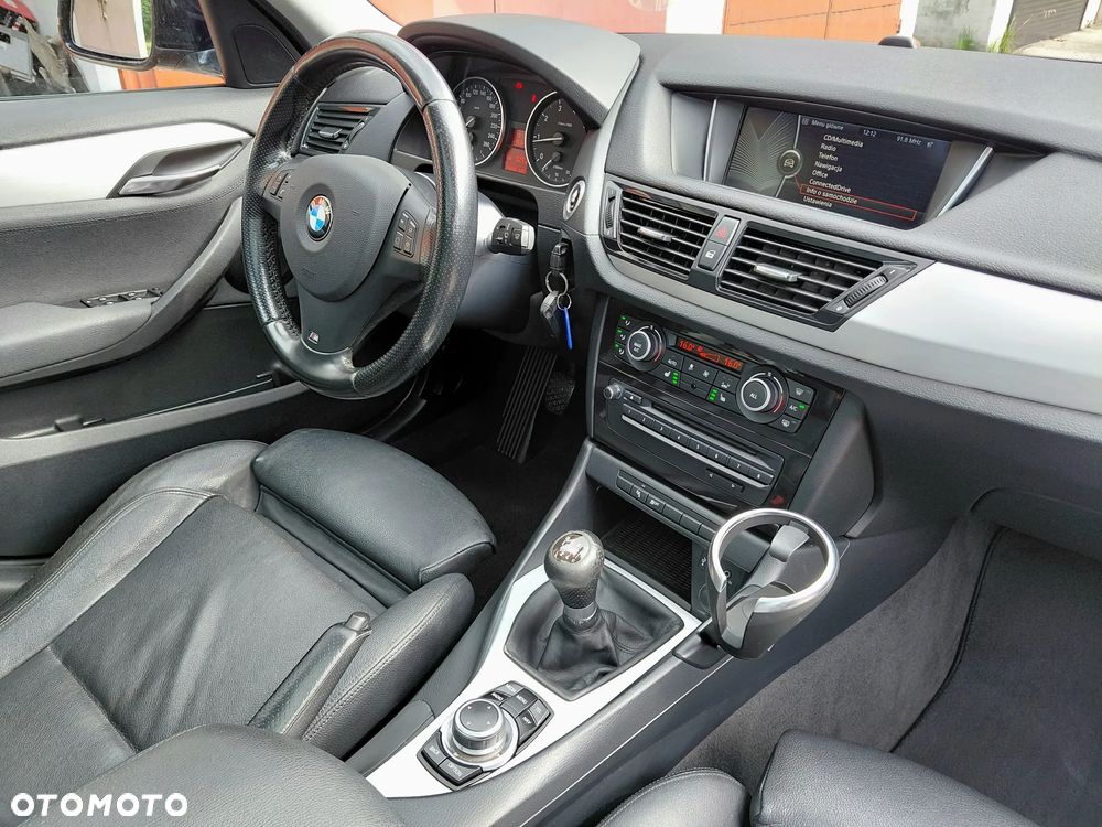 BMW X1 sDrive18i xLine - 14