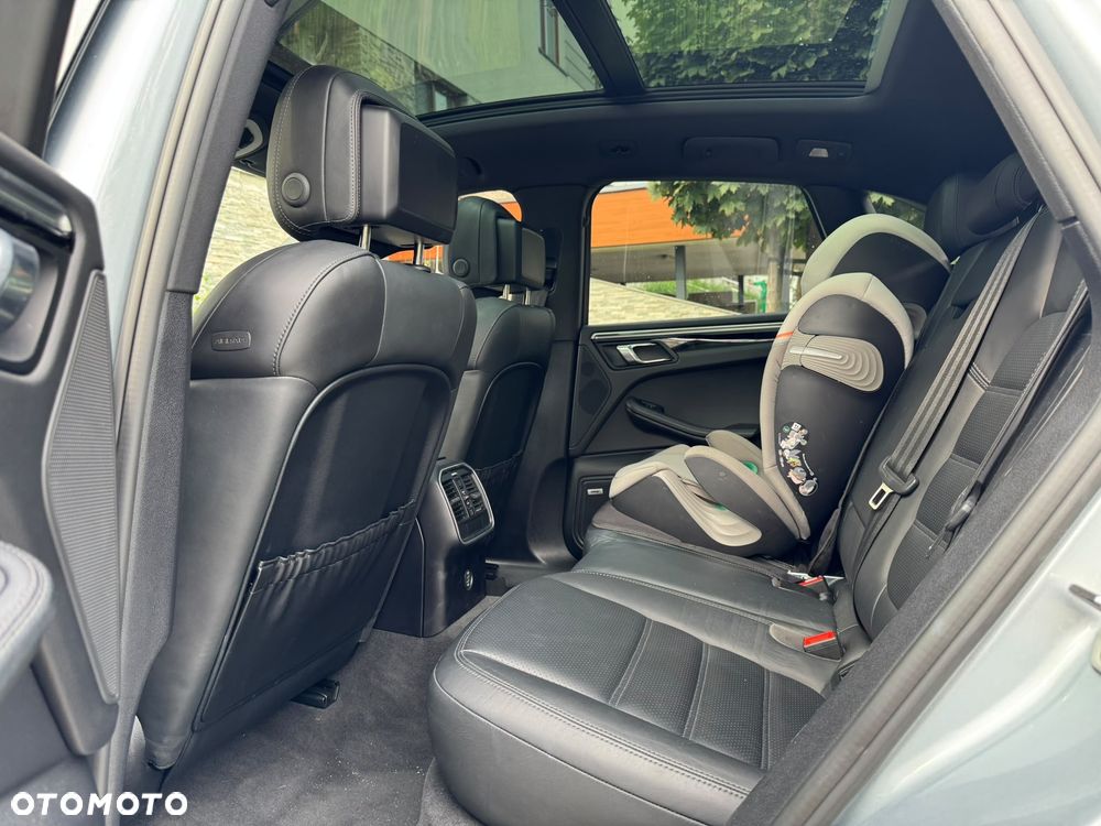 Porsche Macan Standard - 18