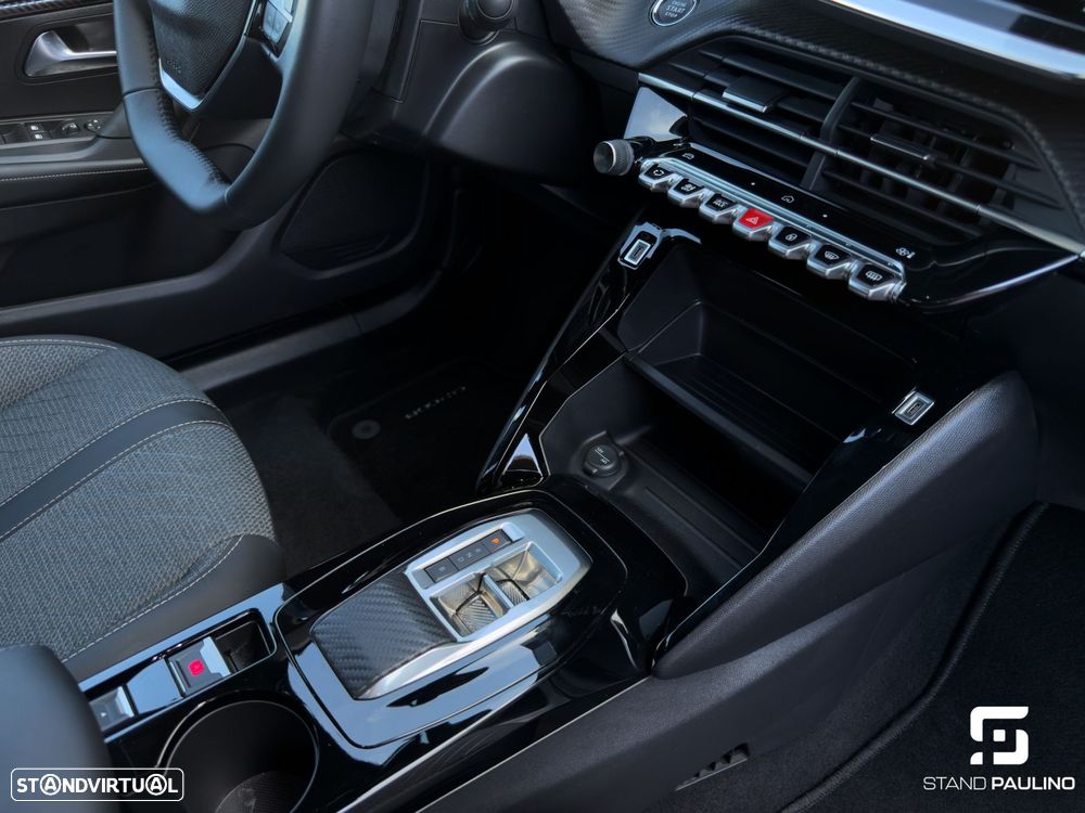 Peugeot e-2008 54 kWh Allure - 44