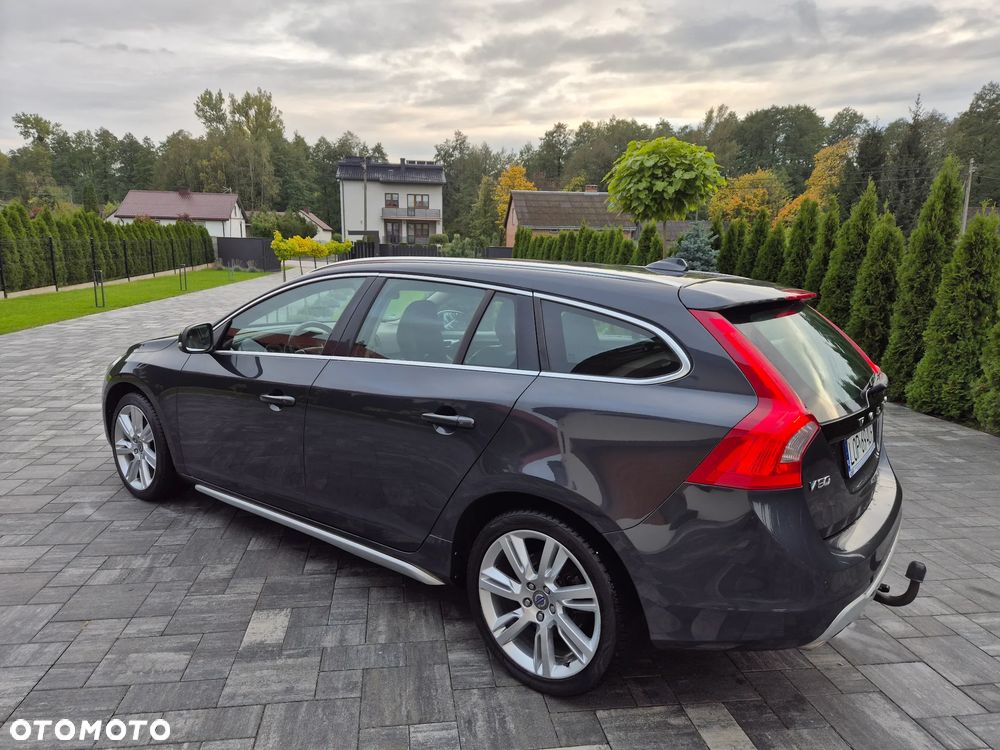 Volvo V60 T4 Summum - 32