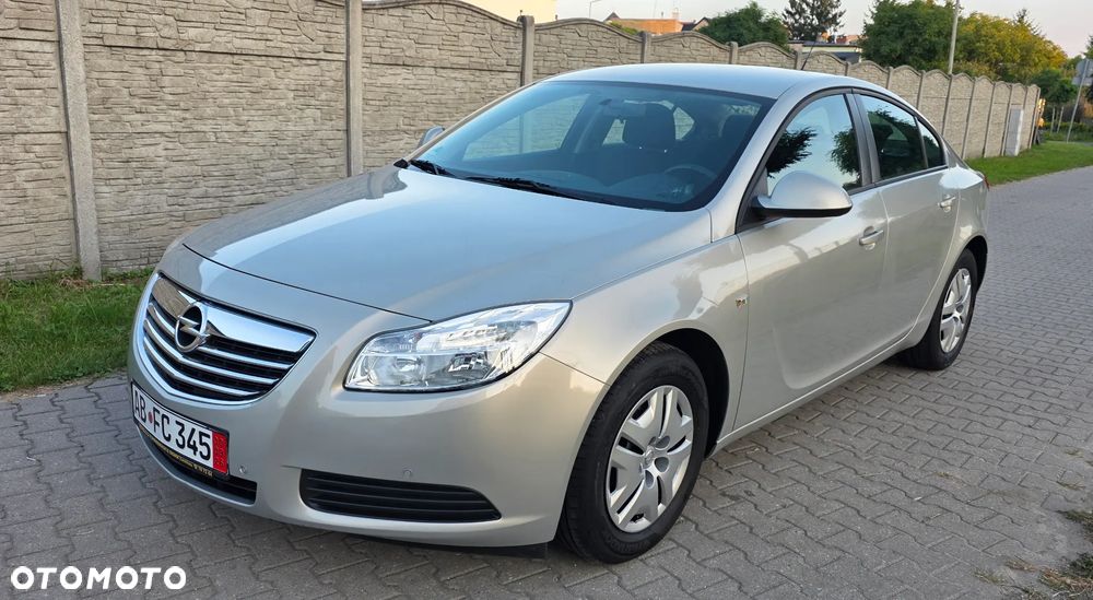 Opel Insignia - 1