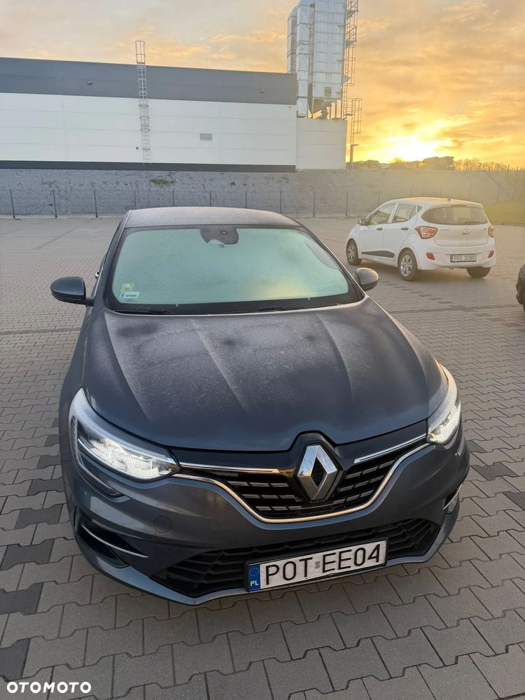 Renault Megane TCe 140 GPF EDC INTENS - 8