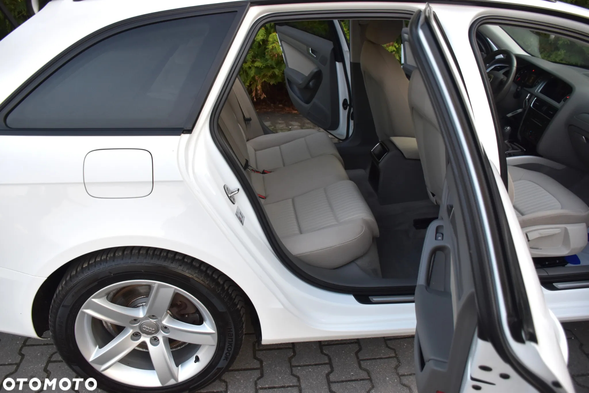 Audi A4 Avant 2.0 TDI DPF Ambiente - 14